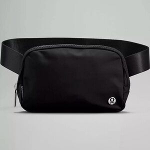 Brand New Lululemon Everywhere Belt Crossbody Bag 1L Black for Women Men NWT